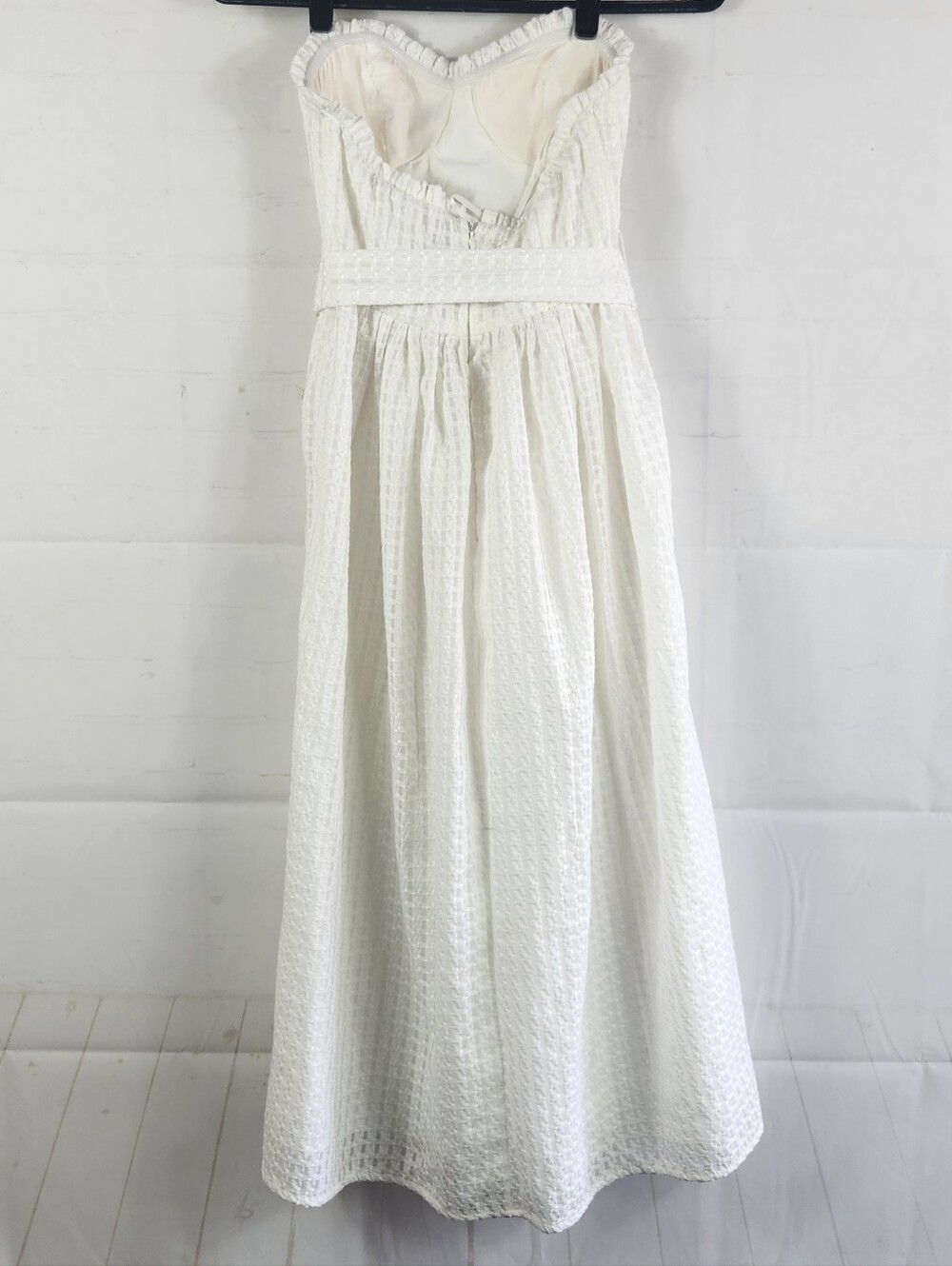 Hello Molly Winery Tour White Strapless Front Slit Midi Dress Size XS 2 - Picture 4 of 16